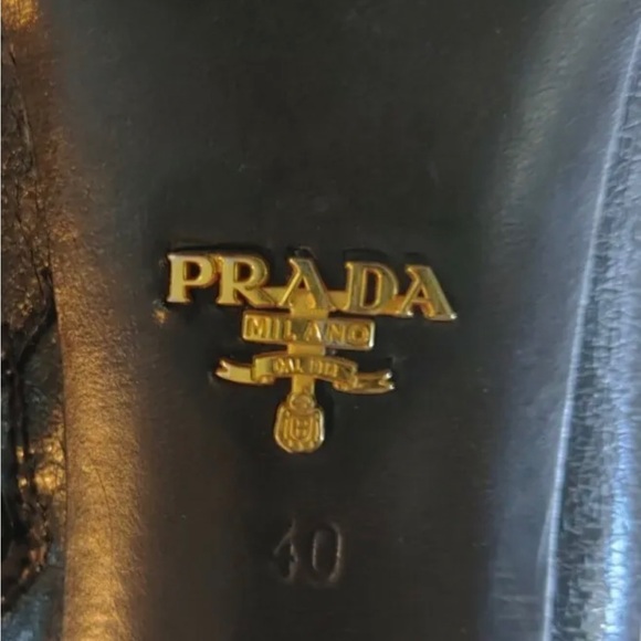 Prada boots - Picture 3 of 9